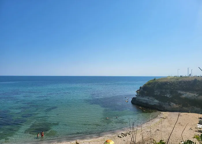 Sea Wolf луксозен с панорамна гледка към морето климатик с нова напълно оборудвана кухня отделна баня с тоалетна гледка към басейна на 30 м от плажа паркинг към хотела навсякъде близо *