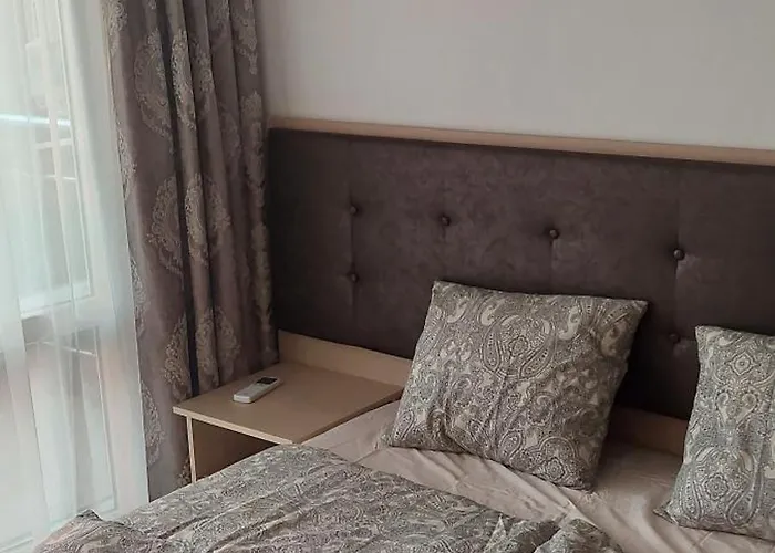 Sea Wolf луксозен с панорамна гледка към морето климатик с нова напълно оборудвана кухня отделна баня с тоалетна гледка към басейна на 30 м от плажа паркинг към хотела навсякъде близо Apartmán Lozenec